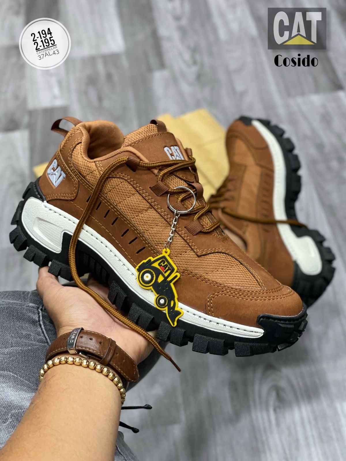 Caterpillar Cosido Caballero